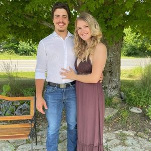 Meet your Posher, Ashlie